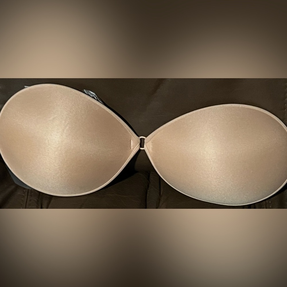 Victoria Secrets PINK backless bra lightly lined size D/DD